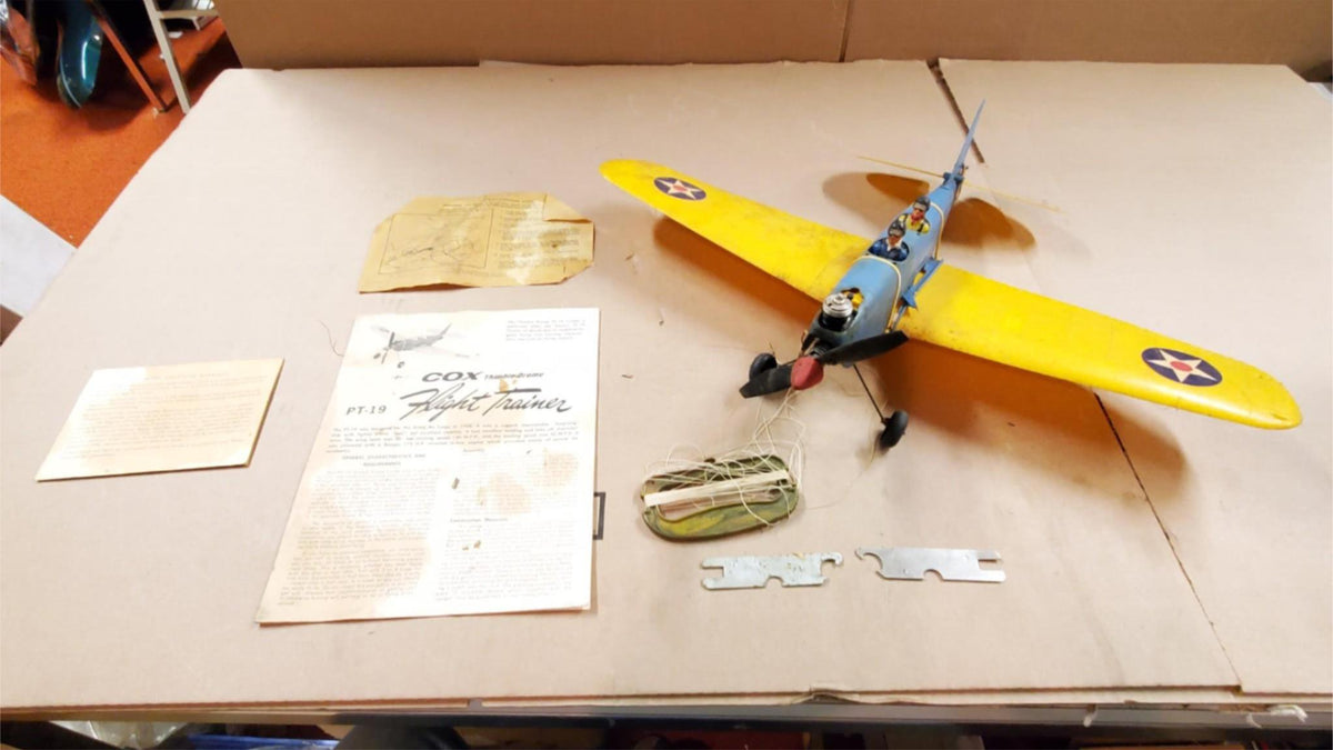 Vtg Cox PT-19 Flight Trainer Airplane Gas Engine Powered Plane
