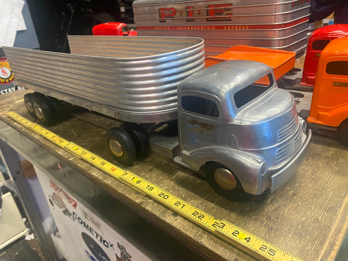 Vtg Smith Miller GMC Tractor Semi Truck Silver Streak Trailer Toy
