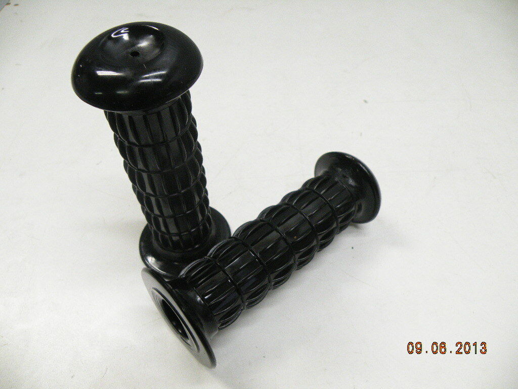 Vtg Black Ribbed Handle Bar Grips Kawasaki Z1 7/8 H1 250 500 750 KZ 90 –  cyclewarehouse.online, image size:1024x768