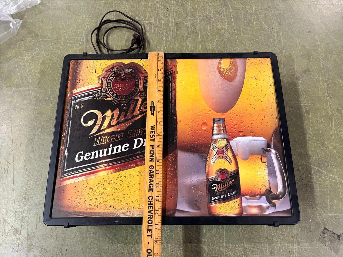 vtg 1980s Miller High Life Genuine Draft 15X19 Lighted beer sign
