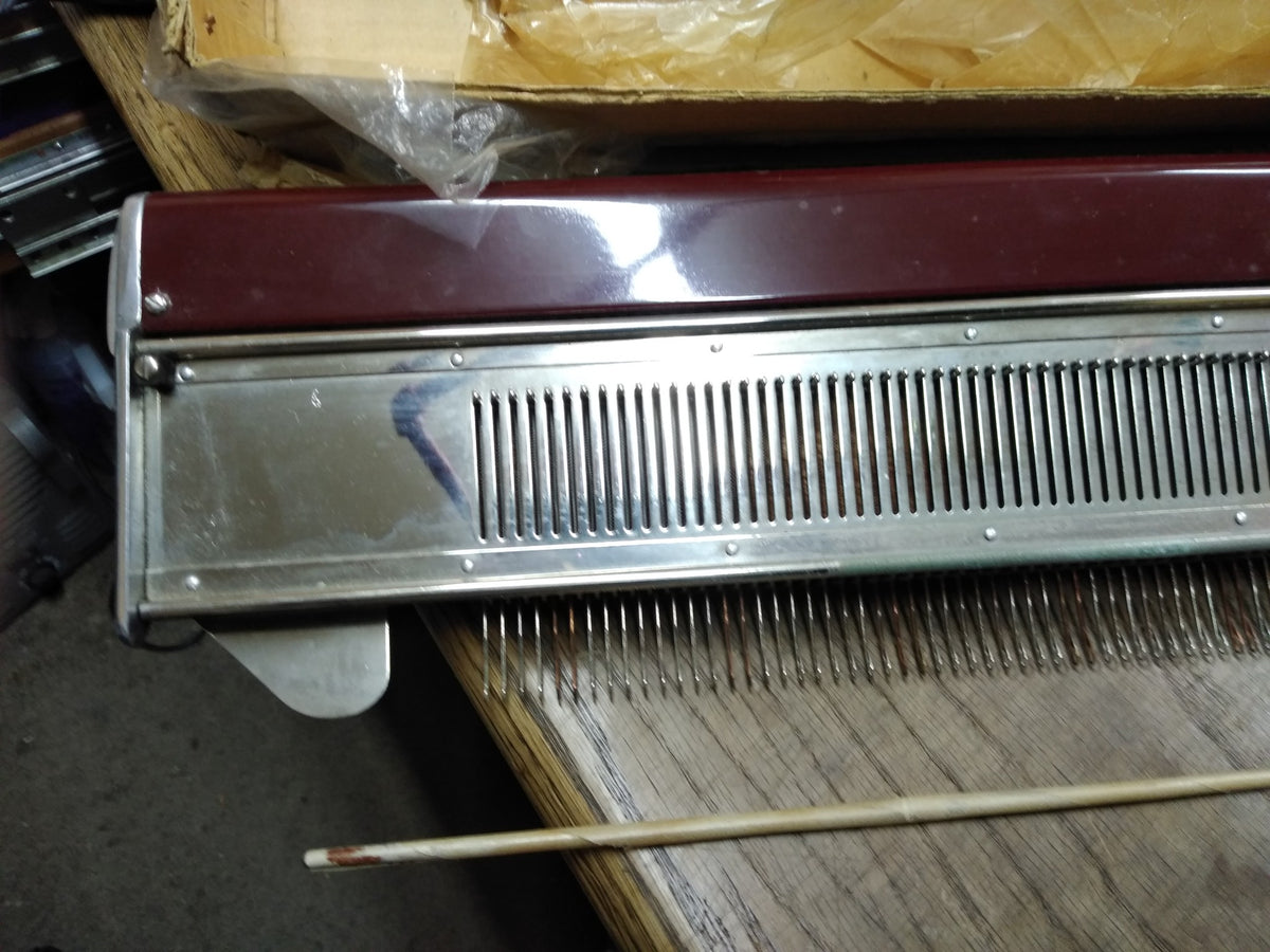Vtg Knitomat Deluxe 160 Hand Knitting Machine 37.5