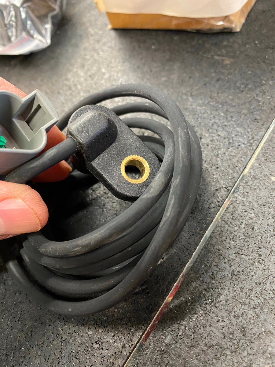 74437-96 98 SPEED SPEEDOMETER SENSOR For Harley-Davidson Softail Fat