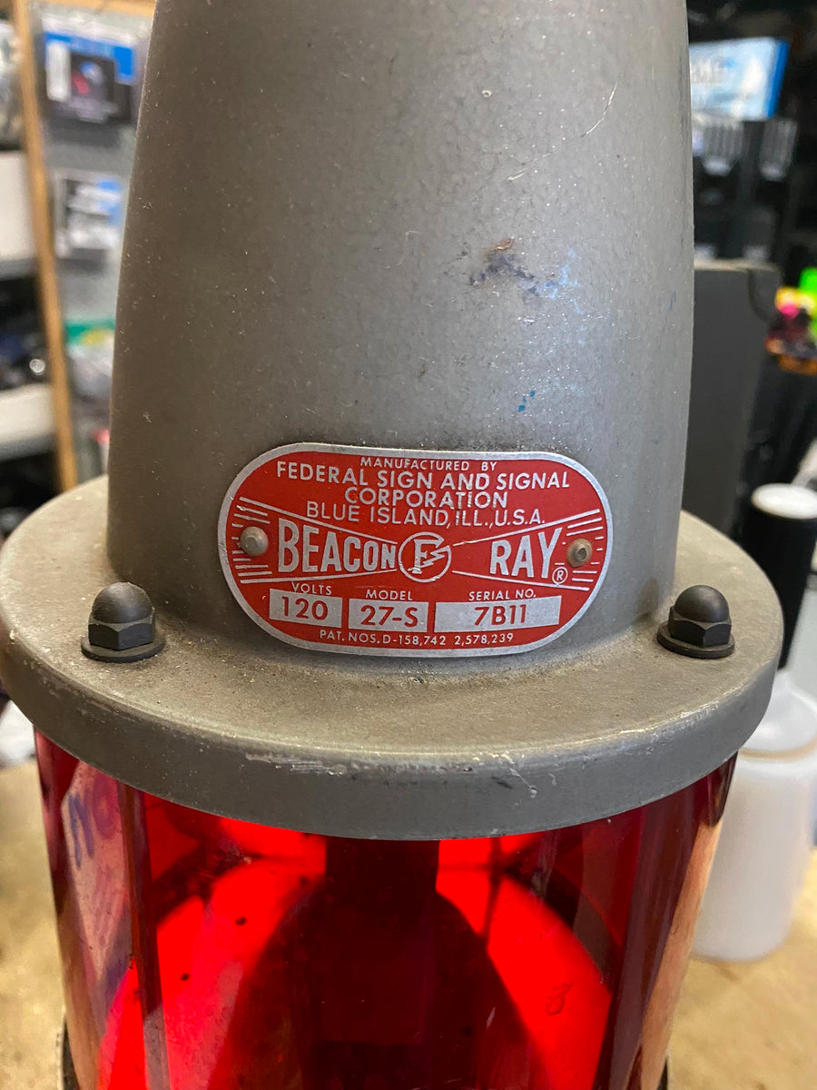 FEDERAL SIGNAL 27S Beacon Ray Red Rotating Light Emergency