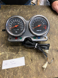 04-09 Suzuki GS 500 GS500f Gauges Assy Speedometer Tach Indicator Cluster 3k