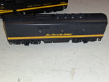 Kato Athearn HO Northern Pacific F7 Diesel 3-Unit Set Powered B Unit ABA Consis