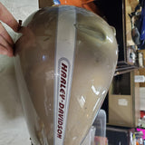 Harley FLHTCUI ULTRA CLASSIC CVO Electra Road Glide 2005 Smokey Gold?? Fuel Tank