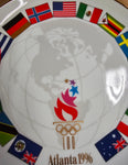 Hallmark 1996 Parade of Nations Flags 8" Porcelain Collectible Plate Home Décor