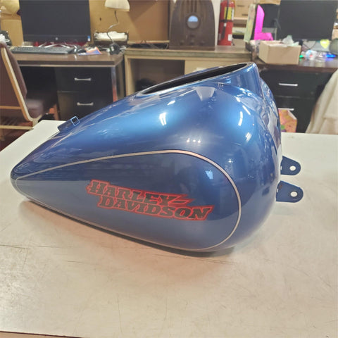 Harley 2005 FLHT ELECTRA GLIDE FLHTCUI Ultra Classic Road Chopper Blue? Gas Tank