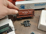 Vintage 26 Piece Train Car Set Lot Bachmann Tyco Locomotive Ho Scale Electric Un