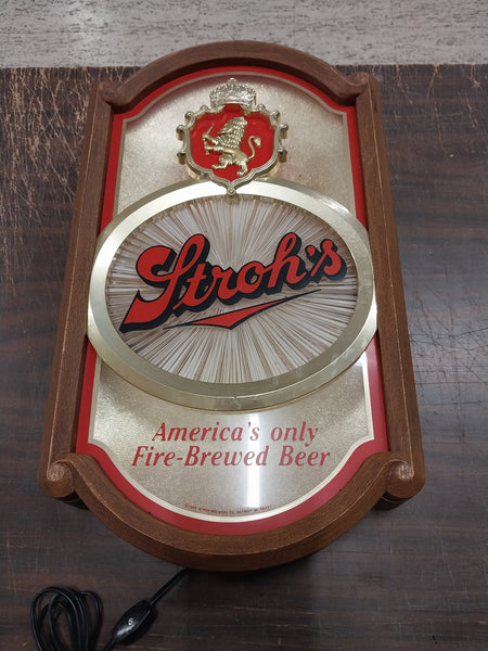 Vintage 1985 Stroh's Beer electric plug in beer sign 18X10.5