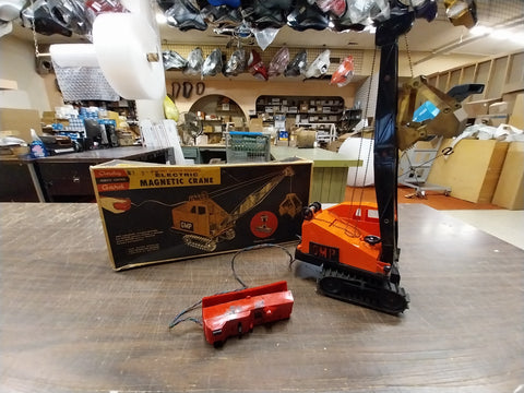 Battery Motor Powered Eletric Magnetic Crane Andy Guard No.031 Remote Control