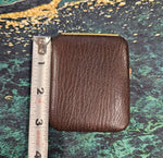 VINTAGE 1950'S BUXTON KEY-TAINER LADIES CLAMSHELL LEATHER KEY WALLET DARK BROWN