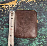 VINTAGE 1950'S BUXTON KEY-TAINER LADIES CLAMSHELL LEATHER KEY WALLET DARK BROWN