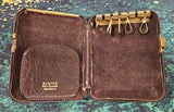 VINTAGE 1950'S BUXTON KEY-TAINER LADIES CLAMSHELL LEATHER KEY WALLET DARK BROWN