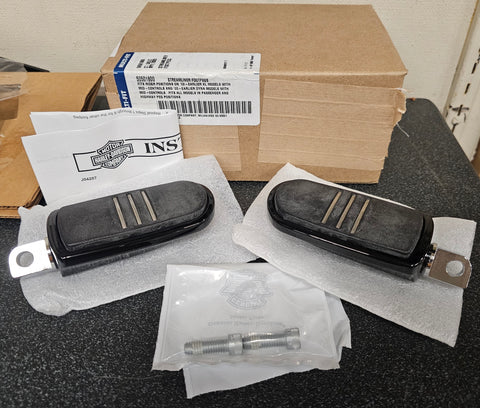 OEM Harley Davidson Gloss Black Streamliner Footpegs NOS Sportster Dyna 50501800