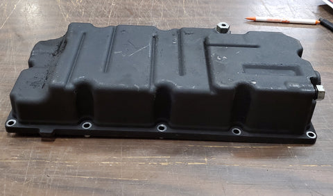 OEM Harley-Davidson M8 Touring FLH Glide Milwaukee Eight Engine Oil Pan 24400177