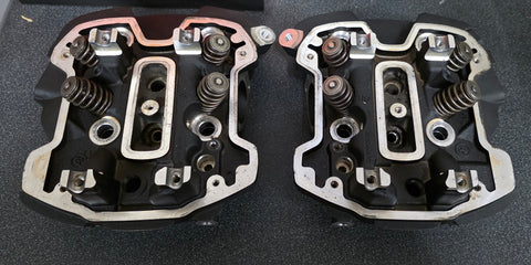 Pair Stock 114 Cylinder Heads Harley M8 Softail Std 280 miles Touring New T/o