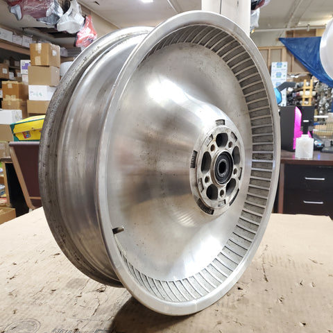 Harley Softail Deuce FXSTD solid Disc rear mag wheel rim 17x4.5 3/4 bearing OEM