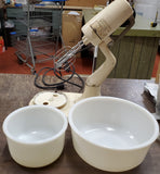 VTG 1950s Dormeyer 5 Speed Model 8300 Portable Handheld Counter Mixer Bowls Acc!