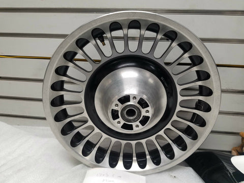 Front Mag Wheel harley ultra 3.00x17 Road King Glide FLH touring 25mm 2007^ OEM