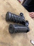 Kawasaki Kz400  OEM 1976 Footpegs mounts rubbers