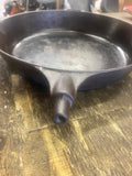 Vintage Cast Iron Skillet No. 5 Heat Ring Double Pour Spouts Round 10" 27cm wood