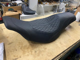 Mustang Perewitz Diamond Seat 1997-2007 Harley Touring Street Glide Ultra FLH  7
