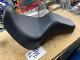 00^ Harley Softail Deuce FXSTD Seat OEM 91806-00A New T/o Factory Smooth top