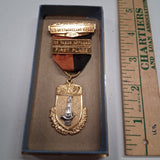 1970 25 Yards Offhand First Place Medal Old Westmoreland Rifles Box Blackinton