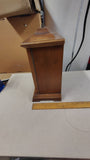 Vintage 1977 Seth Thomas Bracket Mantel Clock Model E687-112 Battery Strike