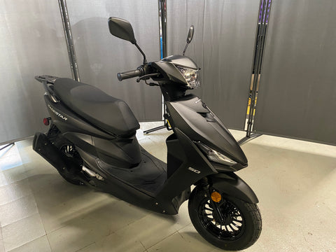 2022 ZHNG ScootStar/RaceStar 50cc Automatic Scooter