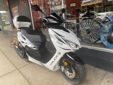 2023 Italica Rayo 150Cc Automatic Scooter