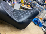 Saddlemen Roadsofa LS Step Seat Harley 18^ Heritage Softail Deluxe FLHC FLSL FLD