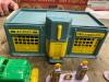 Vtg Marx Service Gas Oil Station Garage Toy Display Take Apart Car Box Train