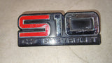 1982-1990 Chevrolet S10 Grille Fender Nameplate Emblem Red Chrome 15592529