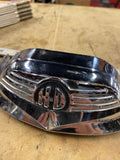 Harley-Davidson OEM 59341-98 Front Fender tIP Chrome Accent Trim Road King custo