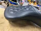 Saddlemen Roadsofa LS Step Seat Harley 18^ Heritage Softail Deluxe FLHC FLSL FLD