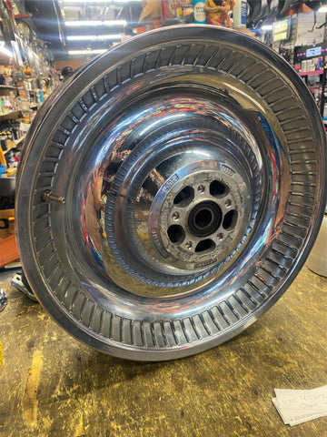 Chrome Rear Mag Wheel Harley Softail Deuce FXSTD 4.5x17 Dyna Custom FXD Wide Gli