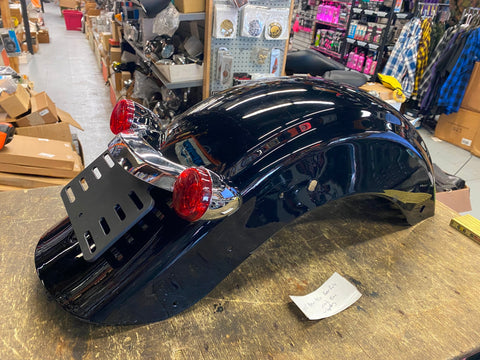 New T/o Rear Fender Vivid Black Harley Street Road Glide FLHX FLTR 2009^ OEM