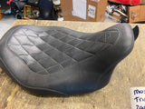 Mustang 76694 Wide Tripper 2008^ Harley Road King Street Glide FLH Bagger solo!