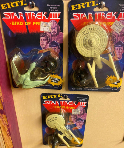 ertyl bird of prey 111 star trek 1984 Display Pkg die Cast Toy Vtg Klingon Ship!
