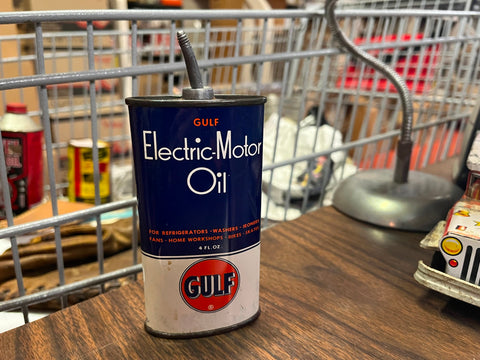 Vintage 1950s Made In USA Gulf Electric Motor Oil 4oz Oil Can Tin