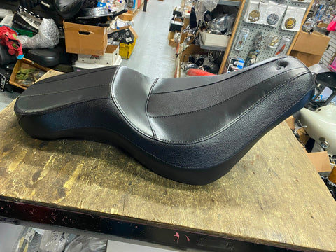 Tallboy Two-Up Seat Fat Boy Breakout Softail 18^ OEM  Harley FLFB FXBR 52000356