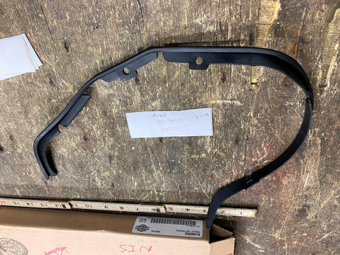 Harley 2014^ OEM Left Batwing Inner Front Fairing Trim Seals Rubber Gasket 61400