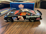 Racing Action Platinum Series Dale Earnhardt Limited Edition 1/24 Stock Car