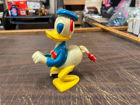 Vintage 1950s Marx Wind-Up Plastic Donald Duck w/Whirling Tail Disney WORKS!
