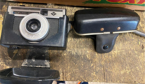 Vtg Agfa ISOFLASH RAPID C 35mm Camera Isitar Lens Photography Case