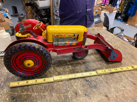 Vtg Louis Marx 50's Tin Toy Tractor front Loader Driver Litho Farm Equipment!