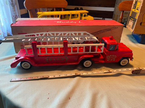 Vtg Buddy L Aerial Ladder Fire engine truck Steel #5451 original Box 60's Minty!
