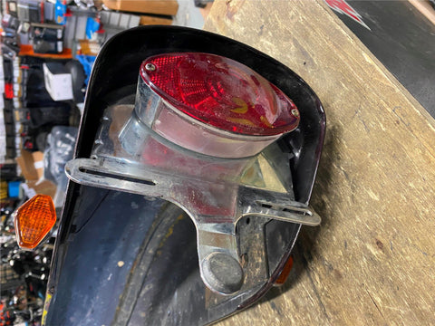 Custom Taillight License Plate Bracket mount Dyna wide Glide Rea Fender Bobtail
